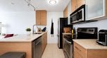 1405 909 Mainland Street