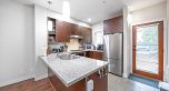 6139 Oak Street