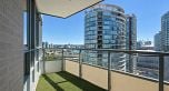 2009 63 Keefer Place