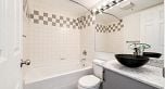 2009 63 Keefer Place