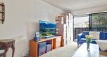 2215 Dundas Street