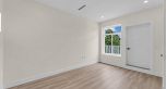 4 5779 Clarendon Street
