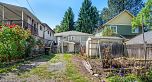 2733 E 28th Avenue