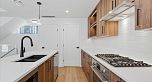 6833 Cambie Street