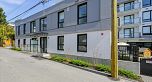 6833 Cambie Street