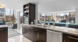 301 638 Beach Crescent