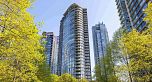1802 455 Beach Crescent