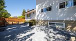 2911 E 51st Avenue