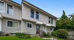 5 3550 E 49th Avenue