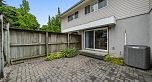 5 3550 E 49th Avenue