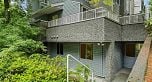 3321 Marquette Crescent