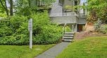3321 Marquette Crescent