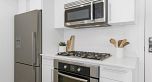 374 2080 W Broadway