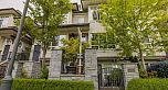 2572 West Mall