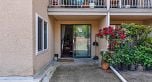 105 975 E Broadway