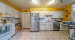 1989 W King Edward Avenue