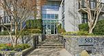 306 583 Beach Crescent