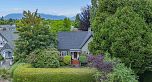 1049 W 33rd Avenue