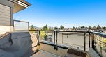 409 4550 Fraser Street