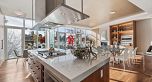 1576 Homer Mews