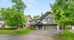3887 Angus Crescent