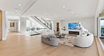 5747 Newton Wynd