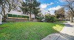 313 830 E 7th Avenue