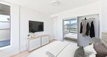 1004 933 E Hastings Street