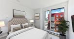 1004 933 E Hastings Street