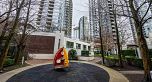 506 583 Beach Crescent