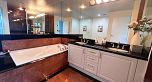 402 1777 Bayshore Drive