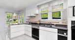 1537 W 40th Avenue