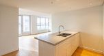 1810 188 Keefer Street