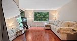 402 1350 Comox Street