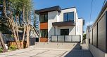 1 1450 E 30th Avenue
