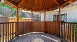 732 W 26th Avenue