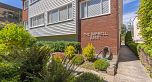 3 2255 W 40th Avenue
