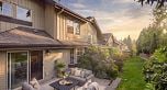 21 1550 Larkhall Crescent