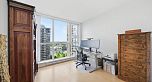 2002 1408 Strathmore Mews