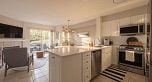 21 1550 Larkhall Crescent