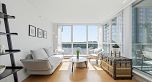 2002 1408 Strathmore Mews