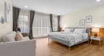 2426 W 34th Avenue