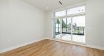 2 678 E 22nd Avenue