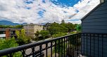 2042 Triumph Street
