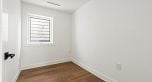1 950 W 17th Avenue