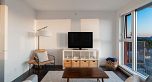 1001 933 E Hastings Street