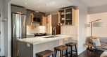 1001 933 E Hastings Street