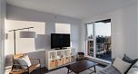 1001 933 E Hastings Street