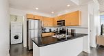 801 919 Station Street
