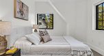 3 4088 Maple Crescent